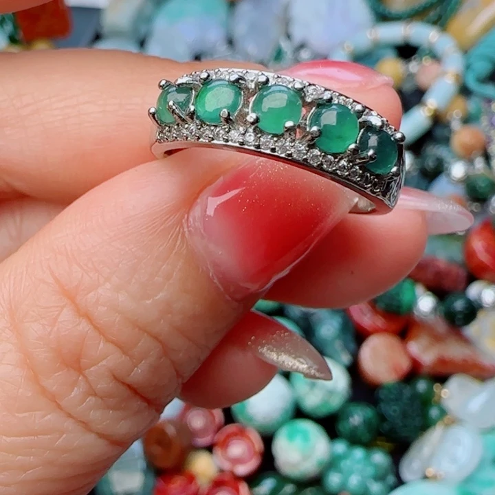 翡翠颈饰未镶嵌天然A货71