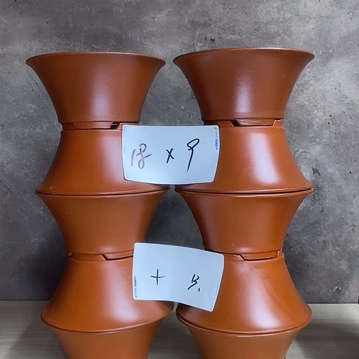 紫砂花盆我在外面