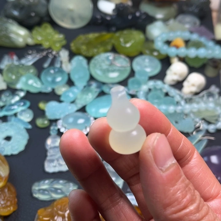 蛇纹石玉未镶嵌岫玉