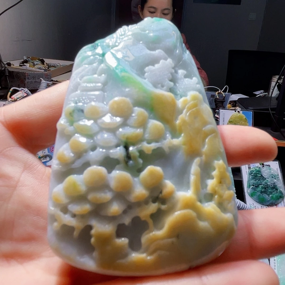 颈饰未镶嵌翡翠一