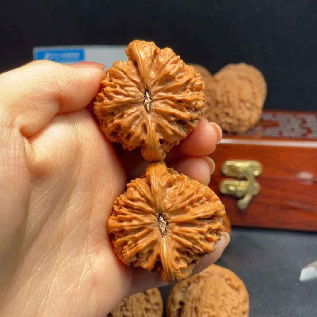 乡***土把件文玩核桃南疆石41尺