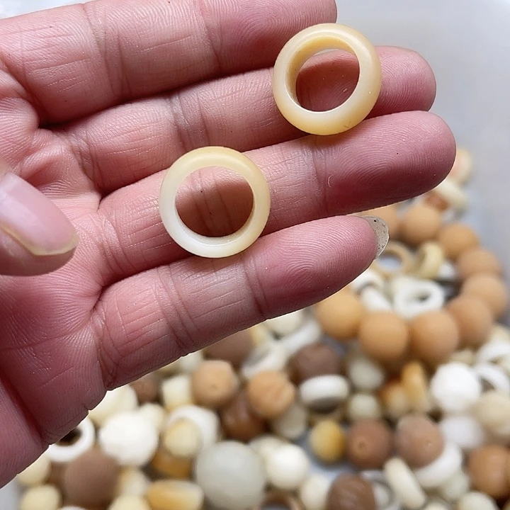 白玉菩提吊坠精品跑环2颗