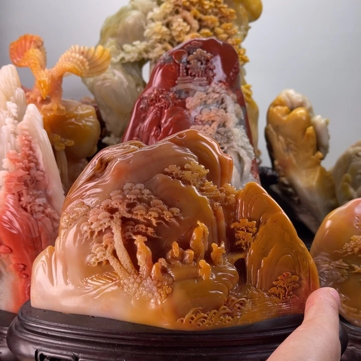 田黄石富春山居图