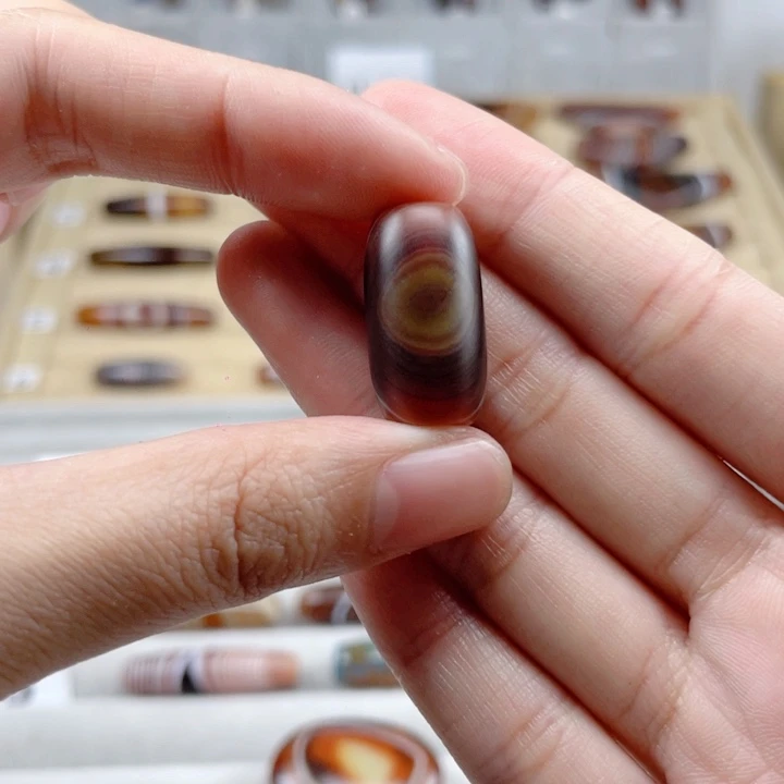 玛瑙/玉髓颈饰未镶嵌曾*易