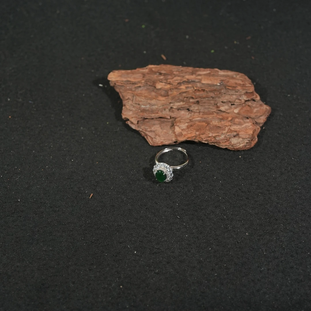 12.14香港王老板-翡翠戒指7v883