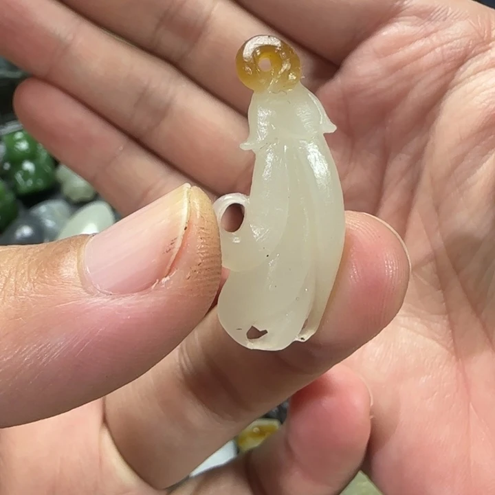 和田玉未镶嵌颈饰定制3g