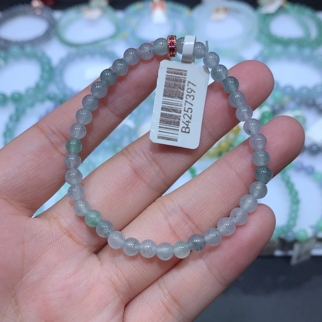 未镶嵌手串翡翠天然