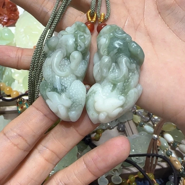 蛇纹石玉吊坠未镶嵌
