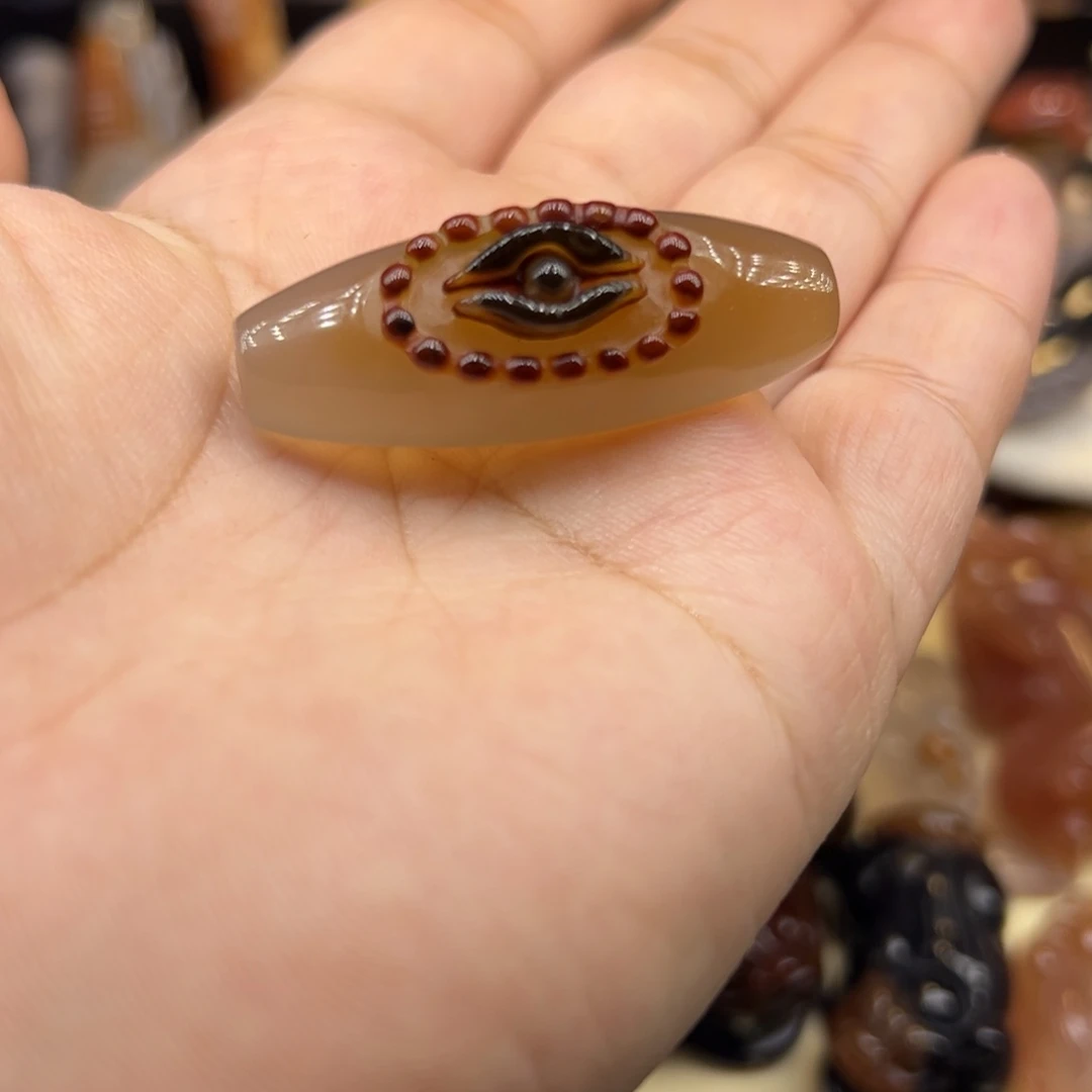 玛瑙/玉髓未镶嵌挂件/手玩/摆件