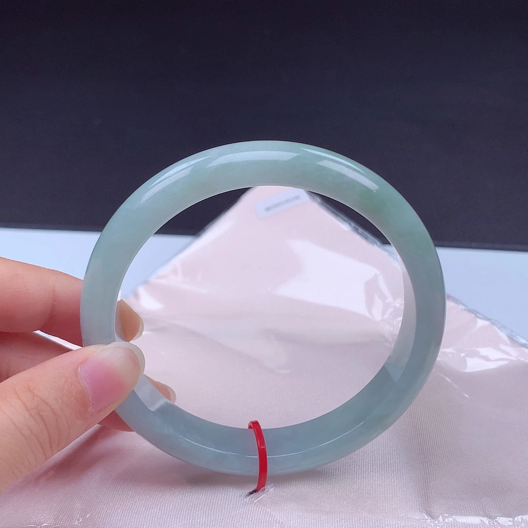 翡翠手镯未镶嵌63圈000376