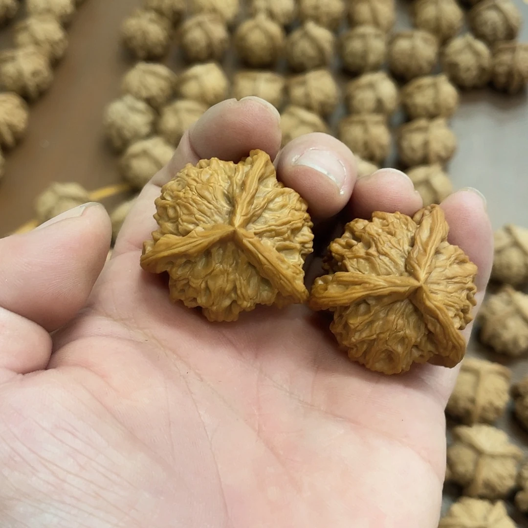 好***孩吊坠文玩核桃文玩核桃一物一图