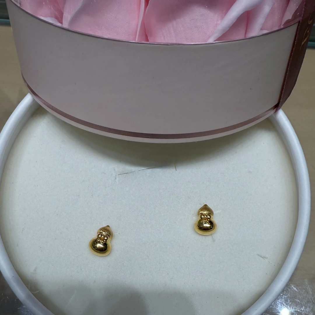 【小新专享】足金999葫芦耳钉0.97g