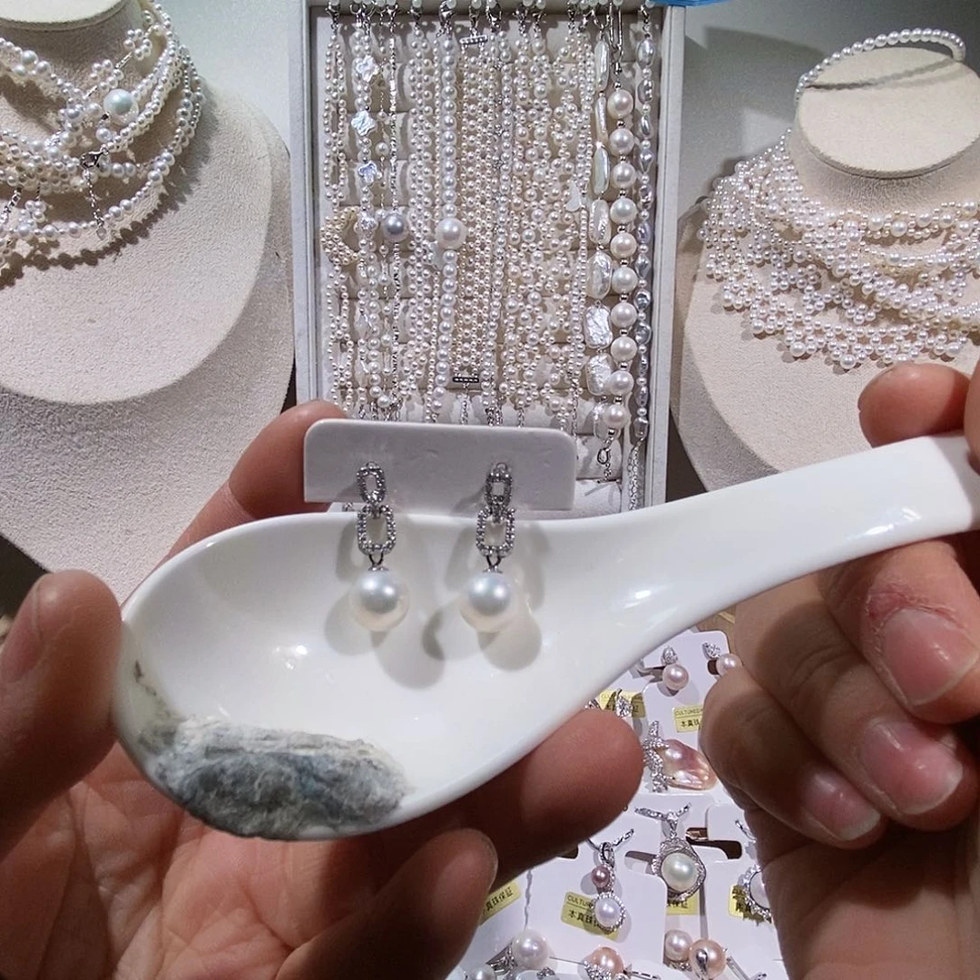 淡水珍珠耳饰银S925镶嵌耳钉极光炫彩