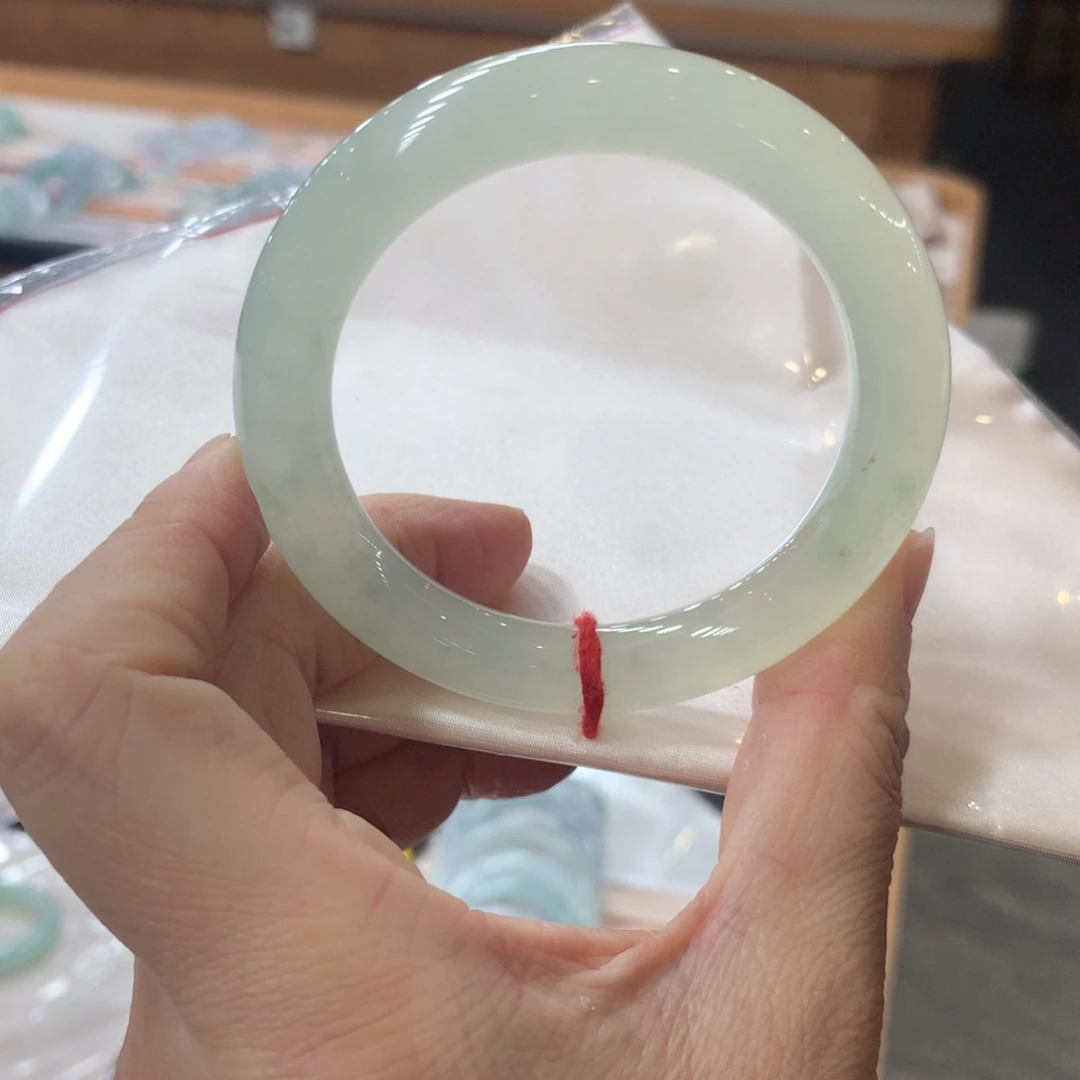 珍***️翡翠未镶嵌手镯翡翠