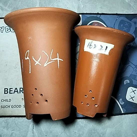 红泥兰花盆两个花盆