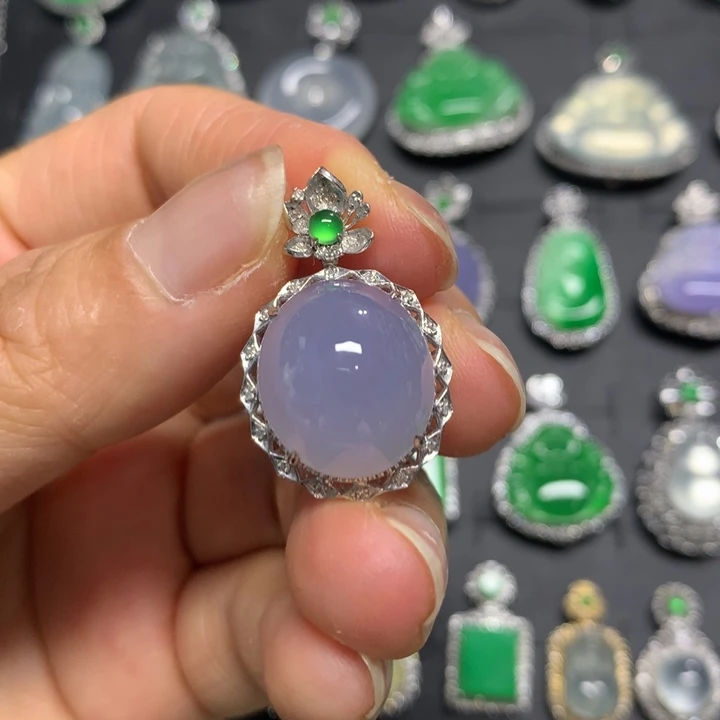 【闪购商品】翡翠18K金镶嵌颈饰吊坠