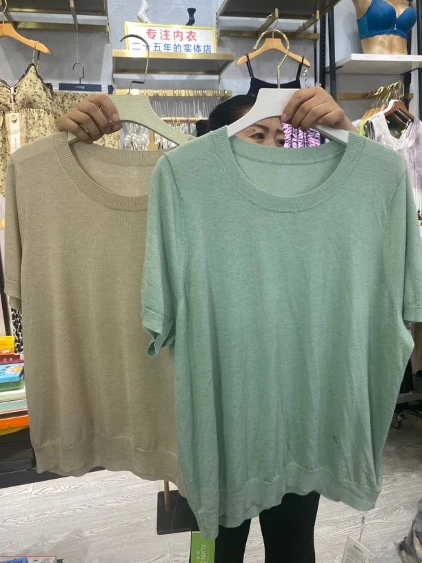 时尚针织精纺圆领T恤女士休闲