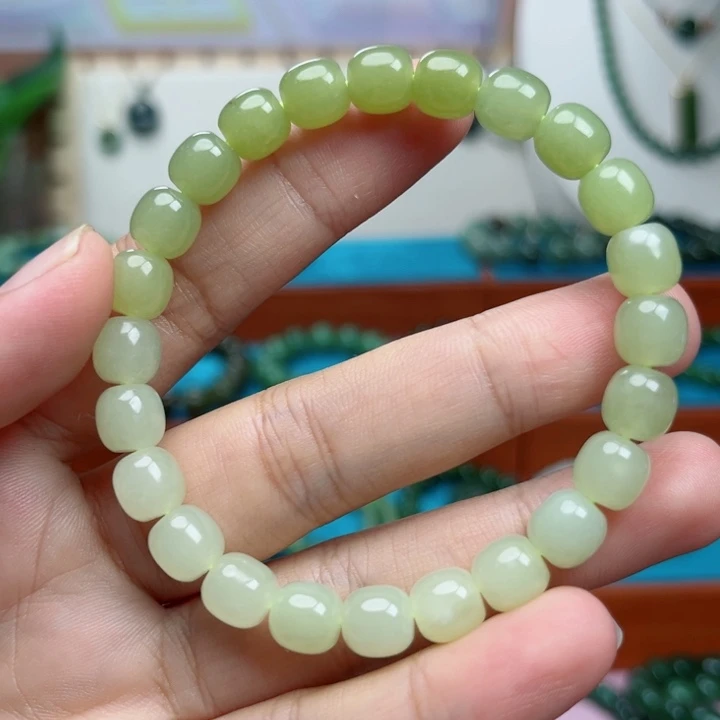 未镶嵌手链和田玉卡8