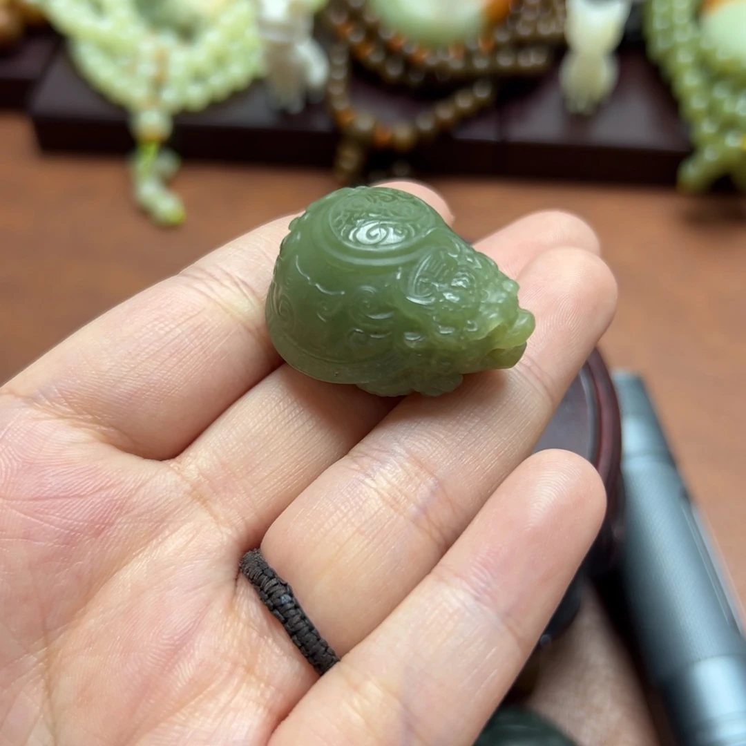 和田玉未镶嵌珠宝奇石