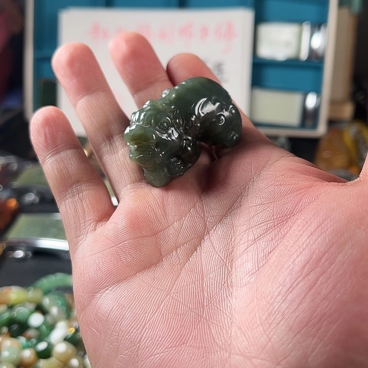 和田玉未镶嵌珠宝半成品