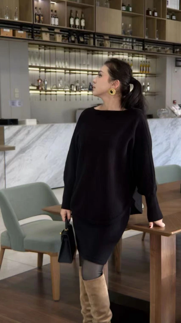 新款秋冬一字肩泡泡袖针织毛衣＋半身裙两件套