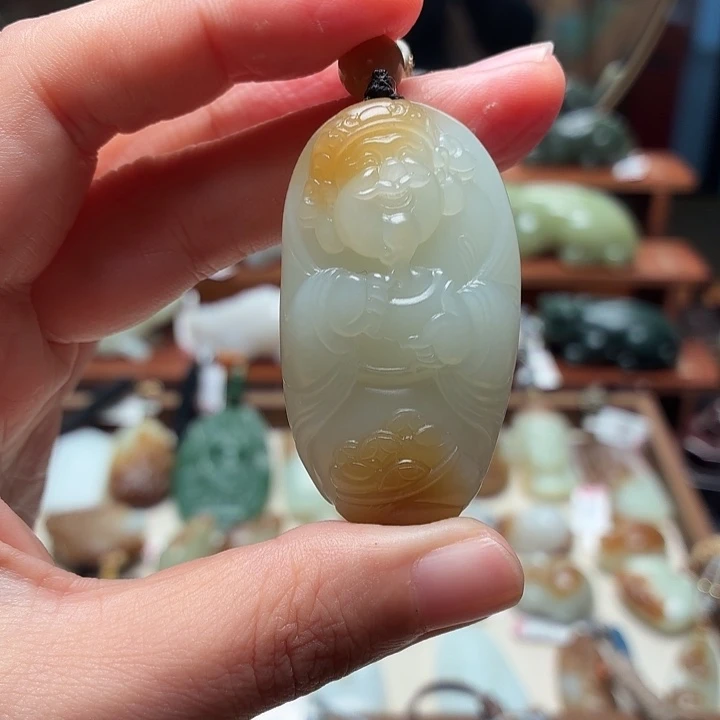和田玉未镶嵌颈饰