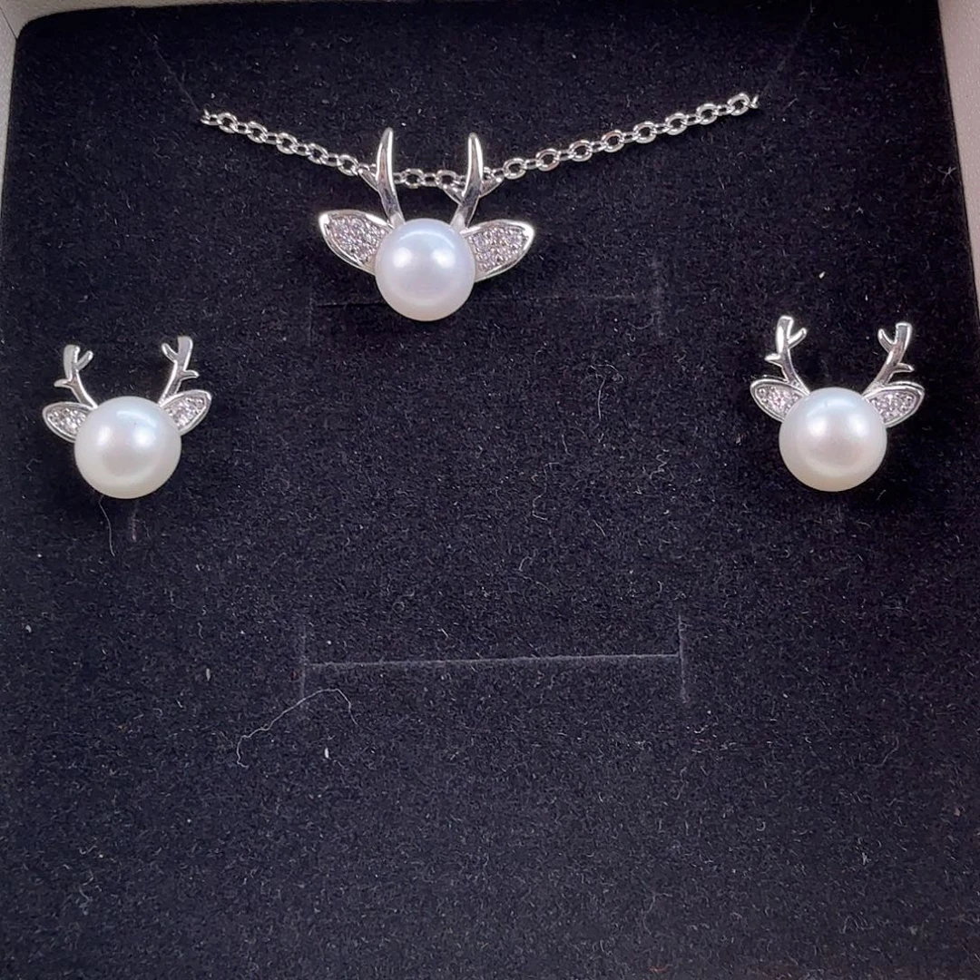 淡水珍珠耳饰未镶嵌