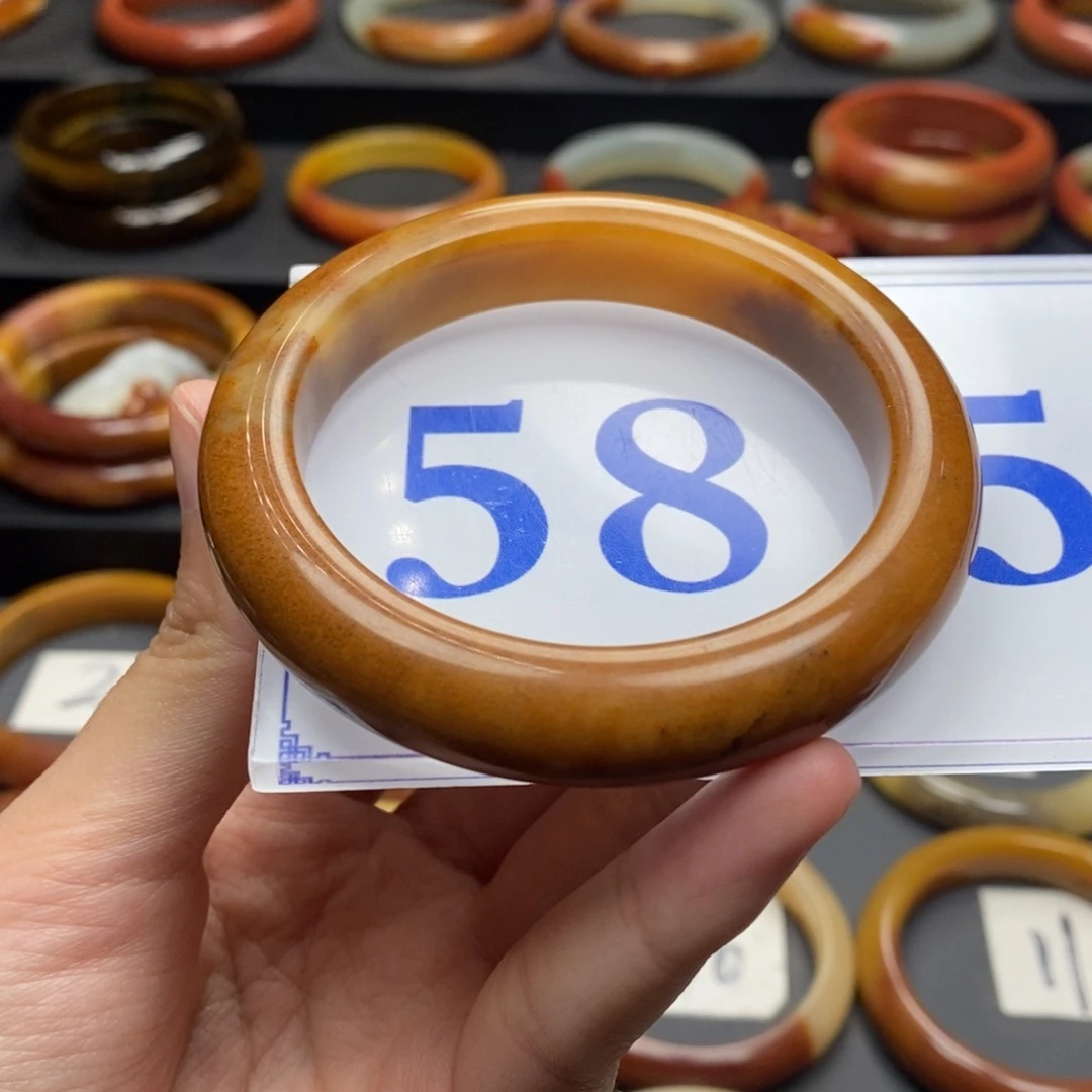 石英质玉（黄龙玉）手镯未镶嵌