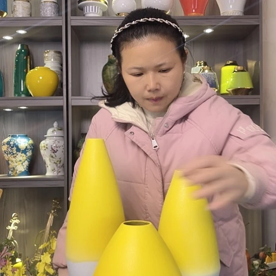 陶瓷陶瓷花瓶摆件工艺品微瑕福利不退不换