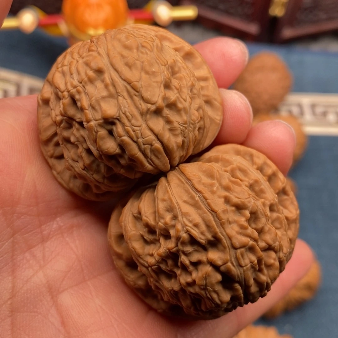 文玩核桃把件40.8全品精品球白