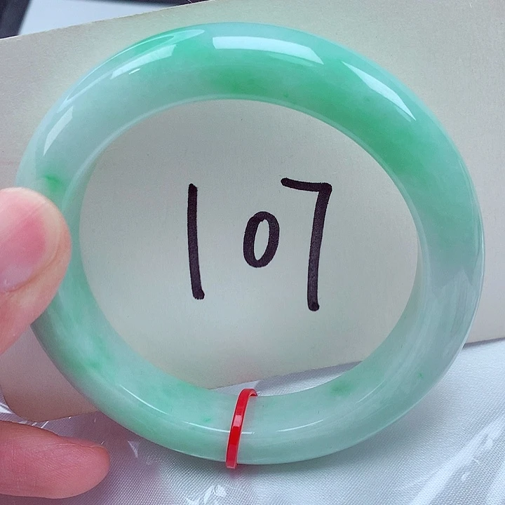 翡翠未镶嵌手镯翡翠