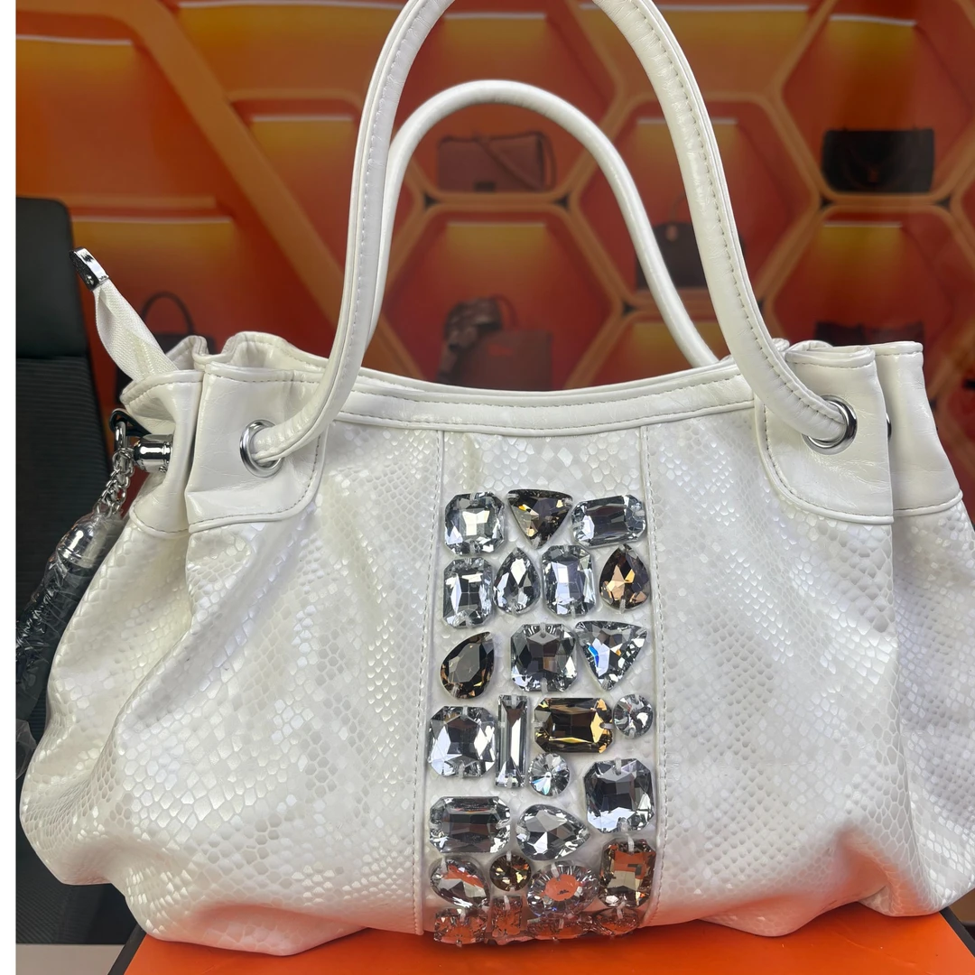 WL2630女包新款潮时尚小提包百搭斜挎手提包女大包