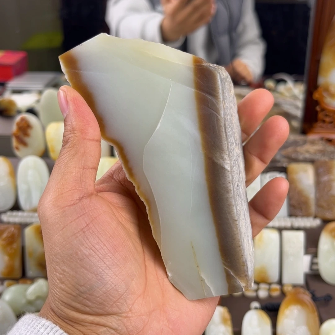 和田玉（糖玉）未镶嵌颈饰