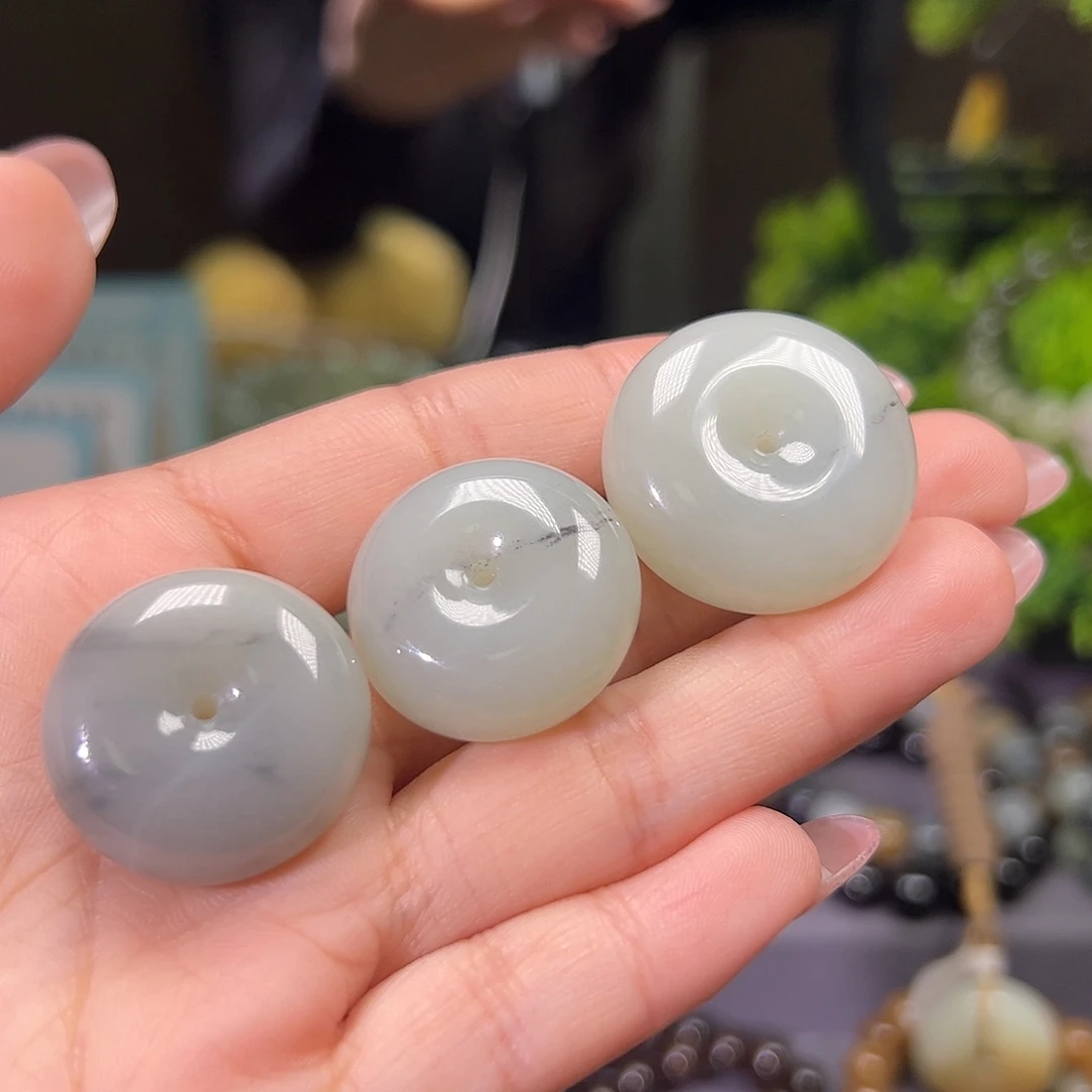 和田玉未镶嵌颈饰多样性发货，拍一发一