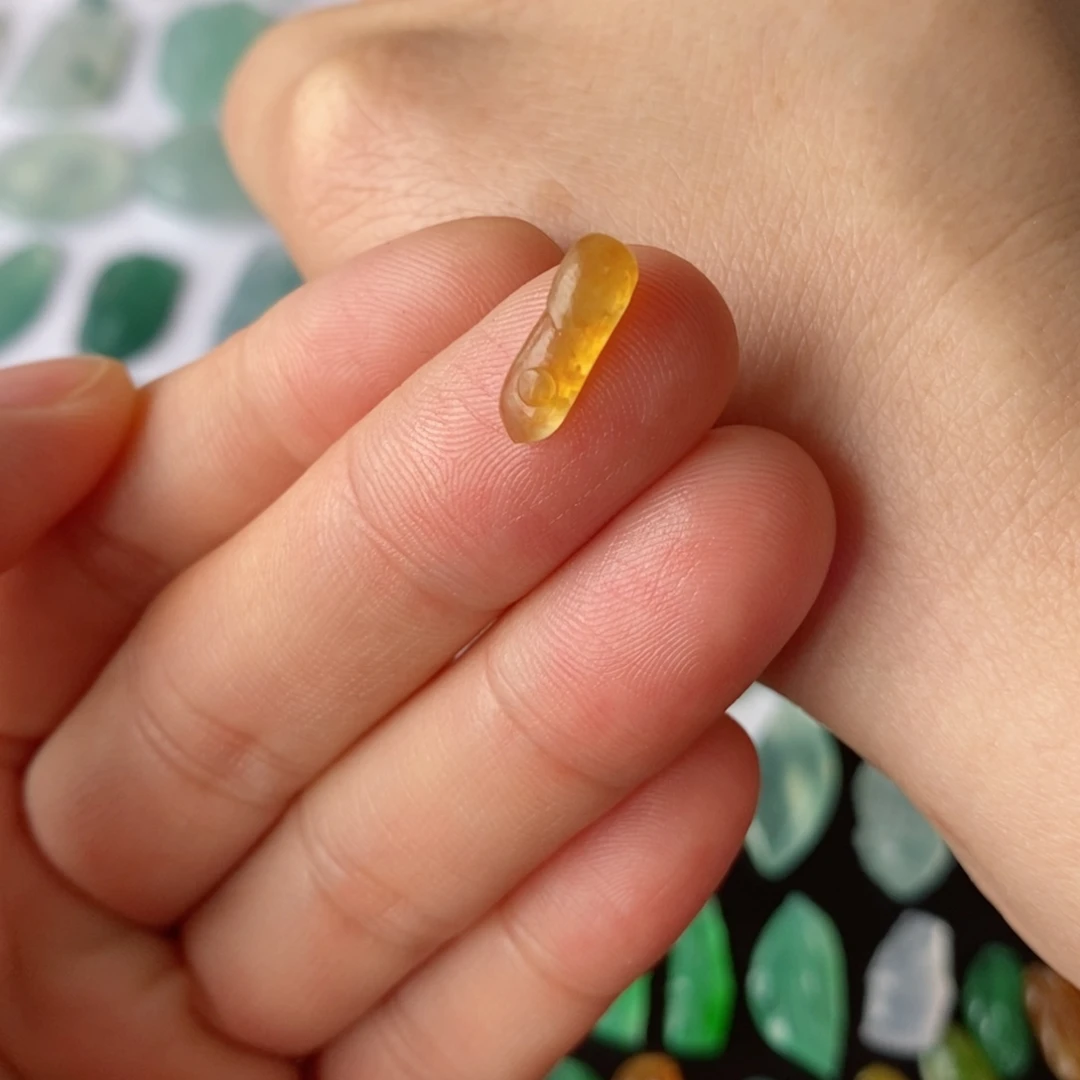 定制翡翠未镶嵌如意