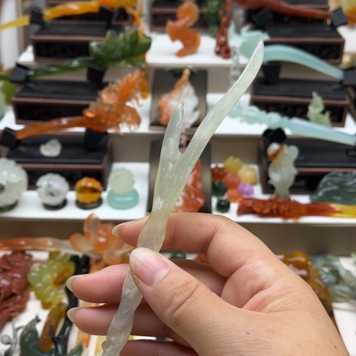 蛇纹石玉未镶嵌岫玉发簪