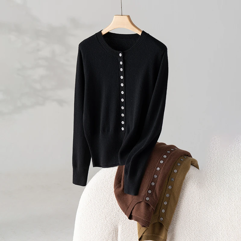 反季特惠】女士265克纯山羊绒14针圆领时尚26支针织长袖系扣开衫