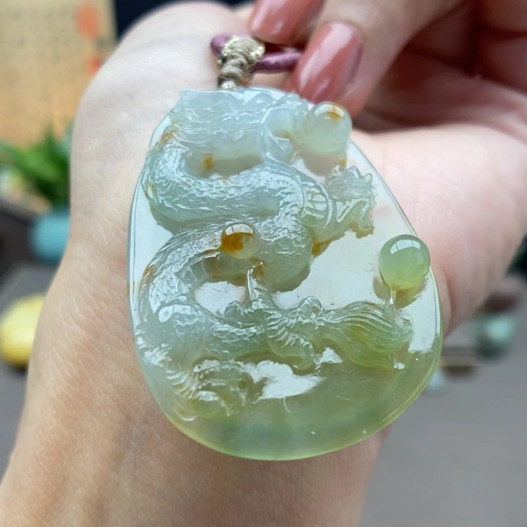 翡翠未镶嵌颈饰吊坠90