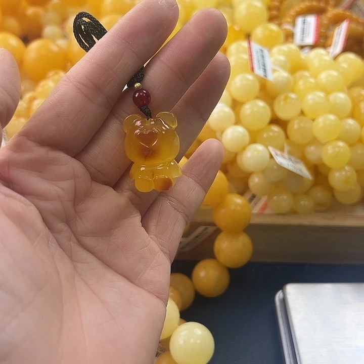 未镶嵌琥珀珠宝奇石