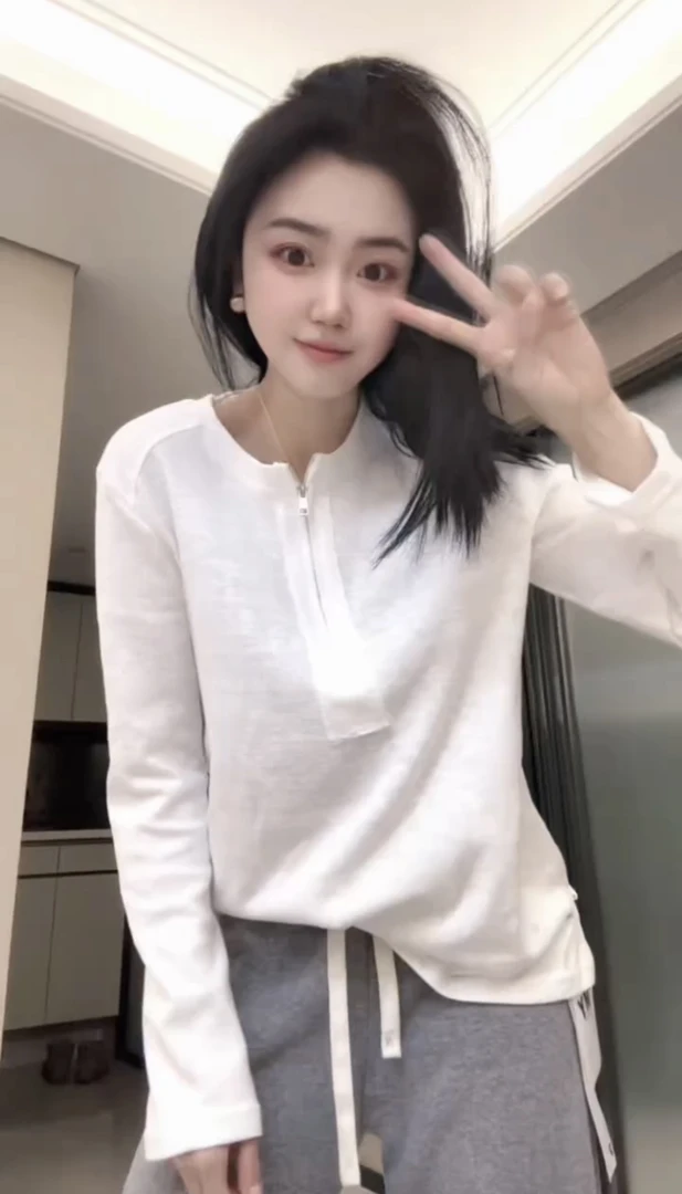 韩版高级慵懒风减龄长袖T恤2025春季新款简约时尚半拉链显瘦上衣