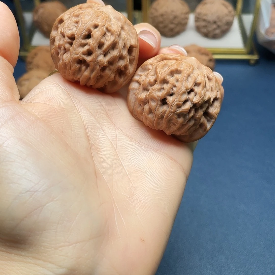 文玩核桃吊坠龙脉元宝