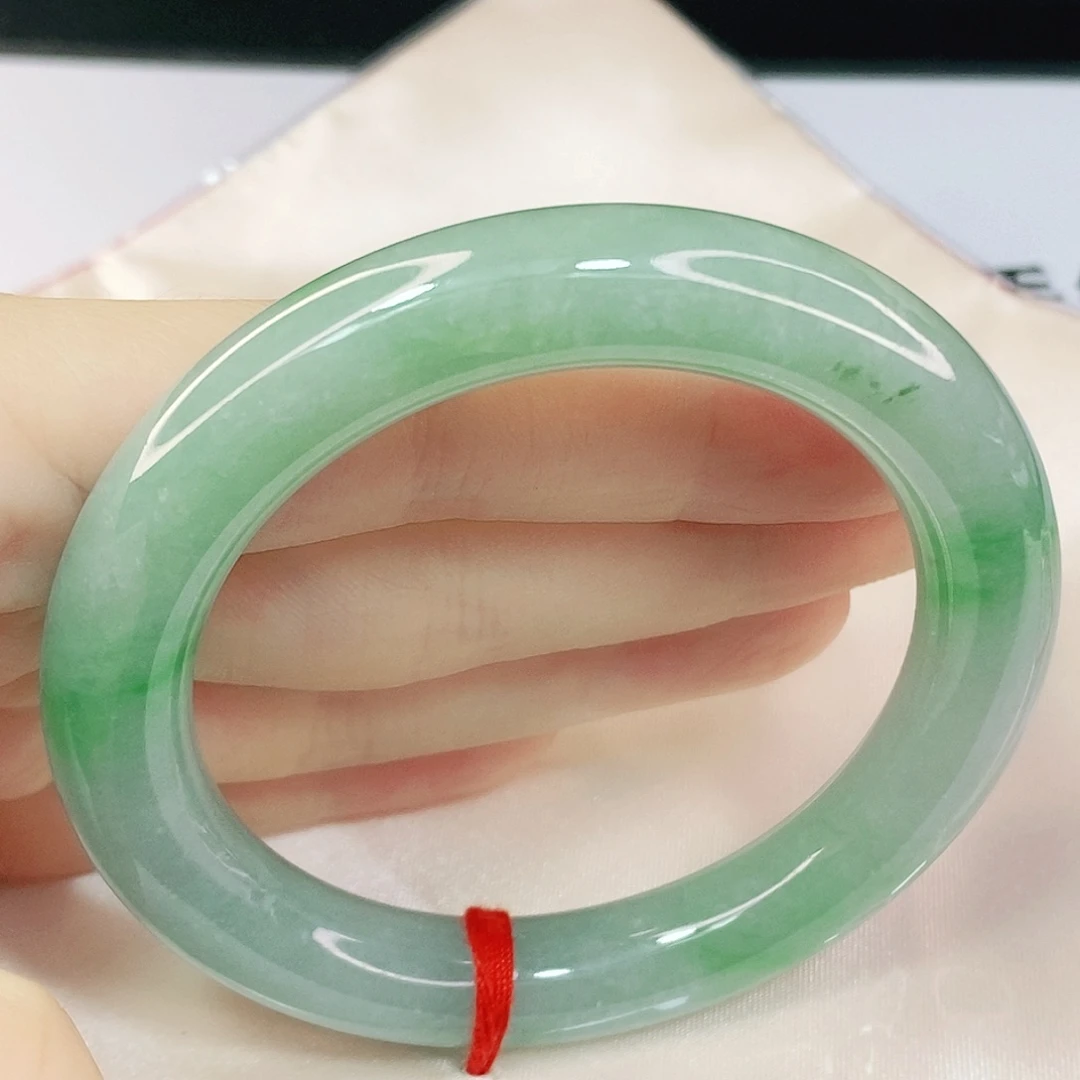 翡翠手镯未镶嵌54.6