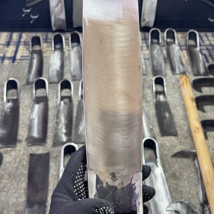 夏***总龙泉手工制作工艺锄头定制款