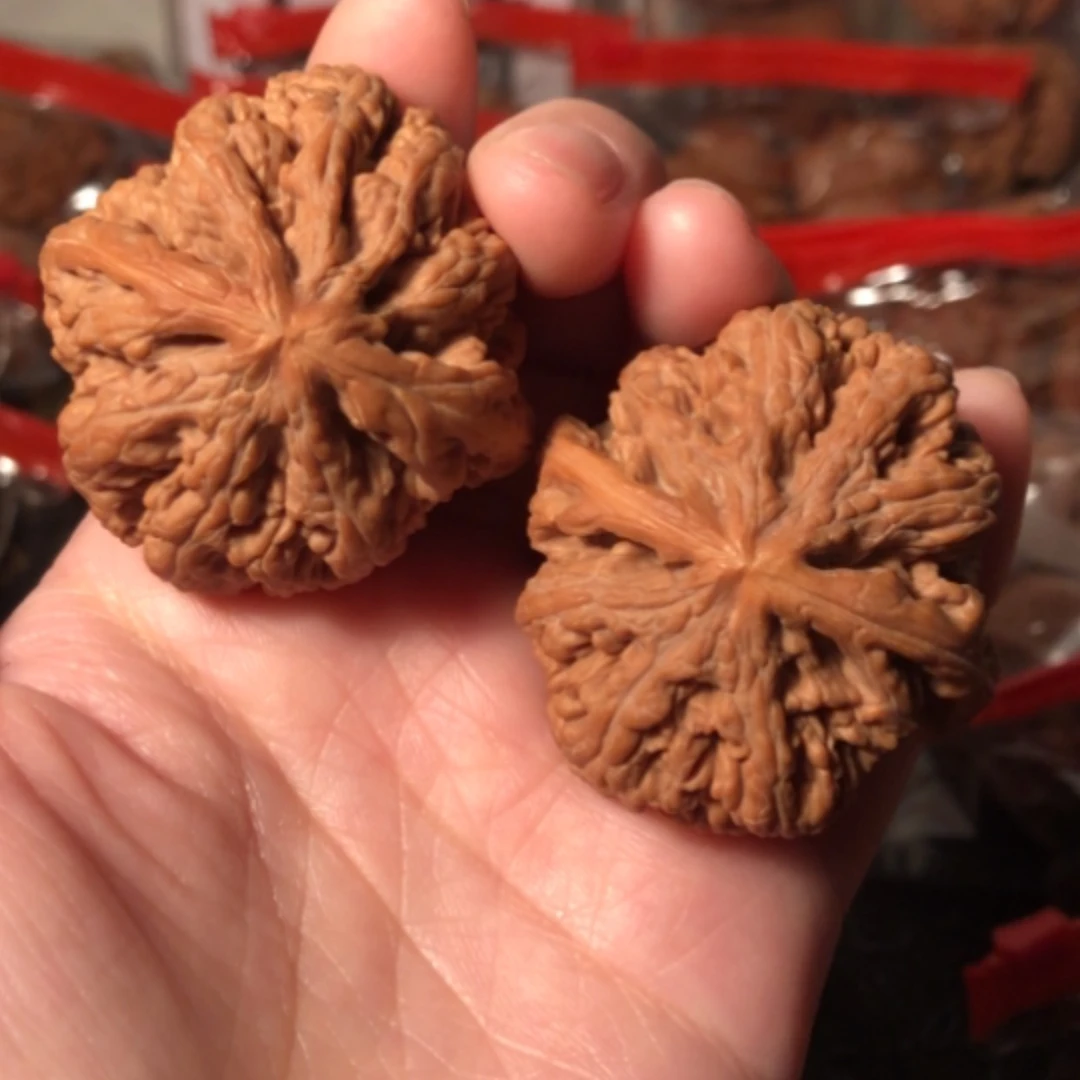 【闪购商品】文玩核桃把件大粗筋43