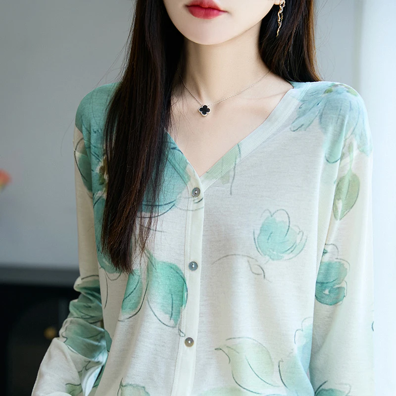 哥弟阿玛施正品秋季女装新款羊毛开衫2025爆款V领印花显瘦针织衫