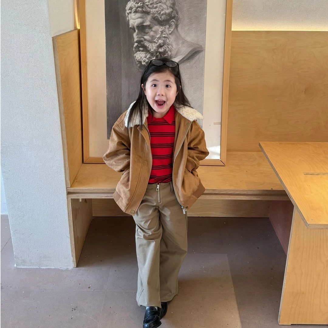 壹妈童装女童韩版秋冬卡其色百搭皮衣时尚红色条纹卫衣卡其色裤子