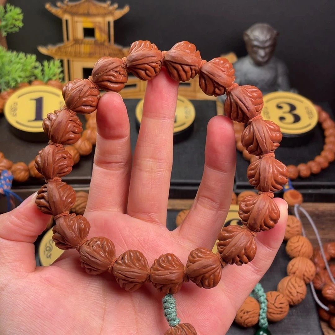 吊坠桃核野生红魔16背云款