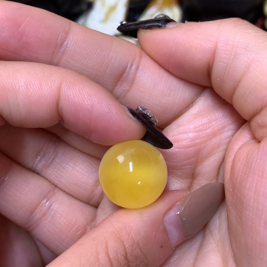 琥珀未镶嵌裸石蜜蜡17.8