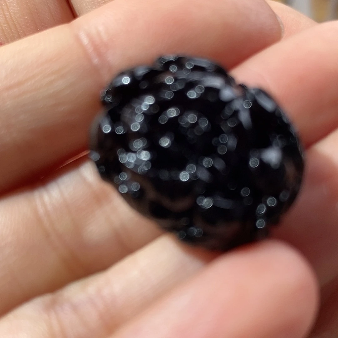 琥珀未镶嵌裸石牡丹花血珀