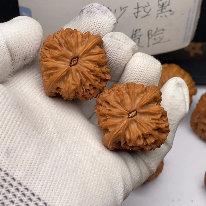 把件文玩核桃@**子南疆石38